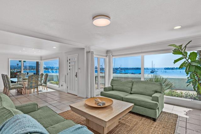 3366 Bayside Walk, San Diego CA: https://media.crmls.org/mediaz/669b3f8a-9656-4e80-8da0-08f054d37643.jpg
