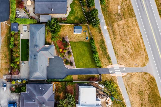 3279 N Cabrillo Highway, Half Moon Bay CA: https://media.crmls.org/mediaz/669ba98d-44fd-4da9-8674-ade8fa50522e.jpg