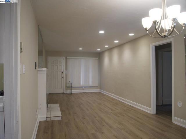 7608 Arthur St, Oakland CA: https://media.crmls.org/mediaz/669c3767-b025-4c18-88be-ed0e5e9c9b2a.jpg