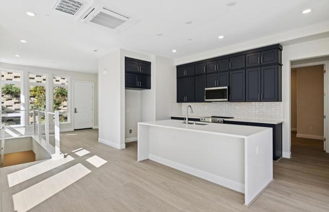 2425 Willow Way, San Mateo CA: https://media.crmls.org/mediaz/669c9008-481c-4bed-ad2c-780210f0ae4c.jpg