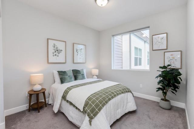 426 Ellicott Loop, San Jose CA: https://media.crmls.org/mediaz/669c944f-3808-472b-a626-332833ca24c8.jpg