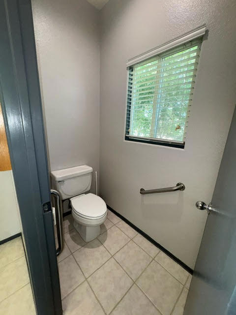 230 Strada Fortuna, Palm Desert CA: https://media.crmls.org/mediaz/669d24a1-3e11-4747-9c82-4202e5eaadf8.jpg