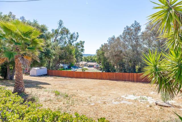 Detail Gallery Image 39 of 44 For 1711 Alhudson Dr, Escondido,  CA 92029 - 4 Beds | 2/1 Baths