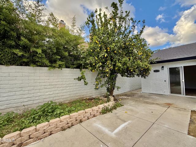 Detail Gallery Image 24 of 24 For 19314 Valerio St, Reseda,  CA 91335 - 3 Beds | 2/1 Baths