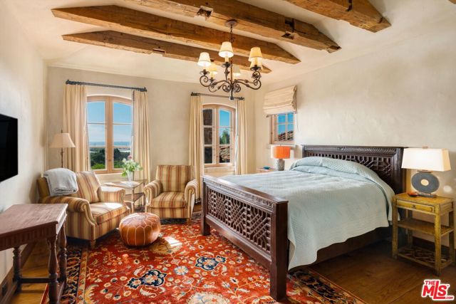 1915 Monte Alegre Drive, Carpinteria CA: https://media.crmls.org/mediaz/669efdcc-bf99-4bac-94ab-cf7b4378b824.jpg