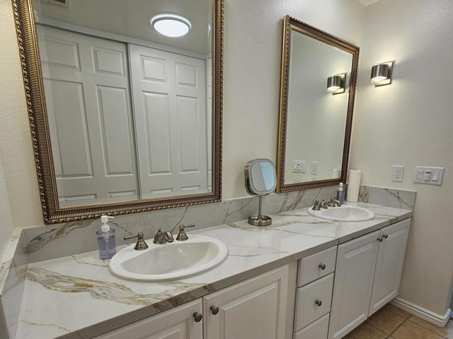 45245 Seeley Drive, La Quinta CA: https://media.crmls.org/mediaz/66a056e5-2031-43ae-98bc-f43e561cc22e.jpg