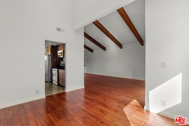 4542 Coldwater Canyon Avenue, 14 photo 8