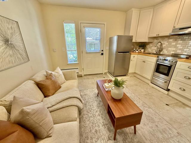 1164 Lexington Way, Livermore CA: https://media.crmls.org/mediaz/66a0d342-5b10-4e7c-924c-a219f7ed04aa.jpg