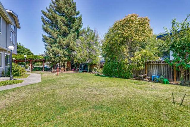 269 Bush Street, Mountain View CA: https://media.crmls.org/mediaz/66a26a6d-e8fb-4d93-bccc-a54f062d5906.jpg