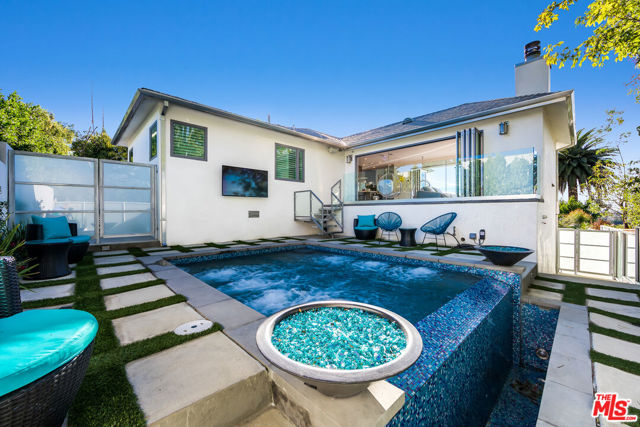 3490 Wonder View Place, Los Angeles CA: https://media.crmls.org/mediaz/66a28d53-559c-4b03-81d6-5433808f8740.jpg