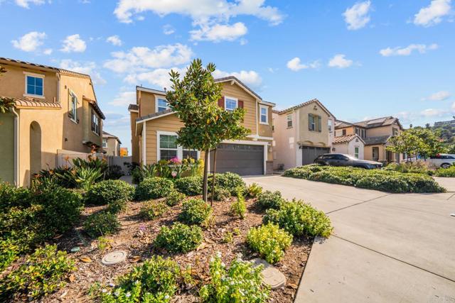 Detail Gallery Image 4 of 38 For 1251 S Magnolia Ave, El Cajon,  CA 92020 - 4 Beds | 3/1 Baths