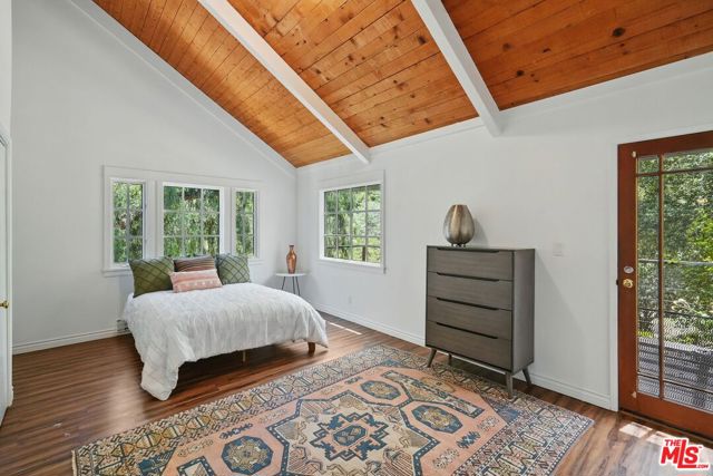 1527 Bainum Drive, Topanga CA: https://media.crmls.org/mediaz/66a4a50e-b9d5-45fb-aca9-457dfd632dc7.jpg