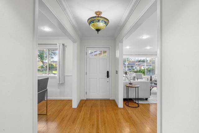 2741 Doverton Square, Mountain View CA: https://media.crmls.org/mediaz/66a4c034-4ac1-450a-95a0-61f069636d94.jpg