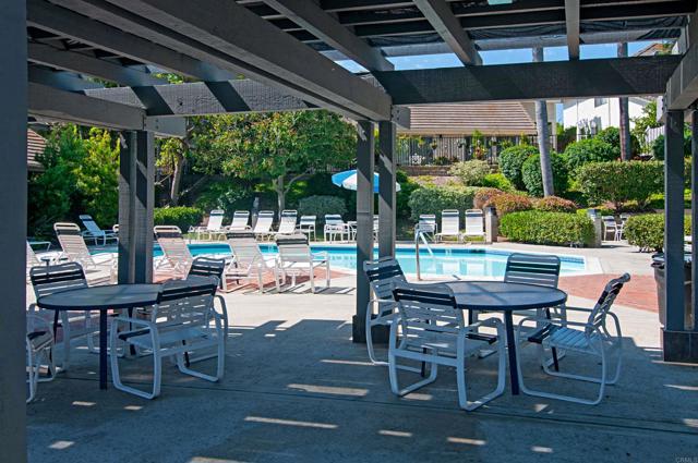 Detail Gallery Image 48 of 48 For 1922 Spyglass Cir, Vista,  CA 92081 - 4 Beds | 2/1 Baths