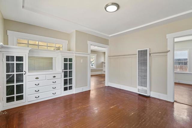 65 S Claremont Avenue, San Jose CA: https://media.crmls.org/mediaz/66a5db4b-93dc-49b4-9cc6-846eee1a8d3e.jpg