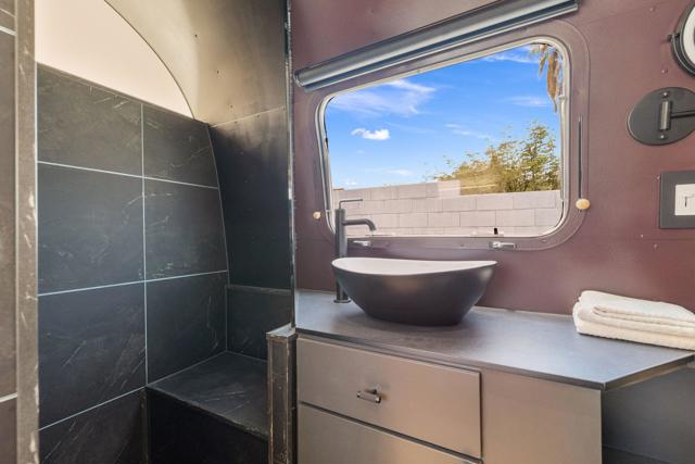 73298 Buckboard Trail Trail, Palm Desert CA: https://media.crmls.org/mediaz/66a5df72-64d6-4d41-859c-a2fb911c53b9.jpg