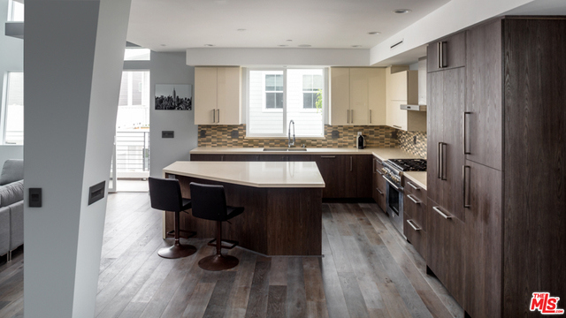 205 IRENA Avenue, Redondo Beach, California 90277, 5 Bedrooms Bedrooms, ,4 BathroomsBathrooms,Residential,Sold,IRENA,17275834