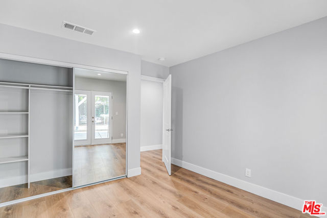 14139 Gault Street, Van Nuys CA: https://media.crmls.org/mediaz/66a6e61b-77cb-4140-a9a6-646dad13321a.jpg