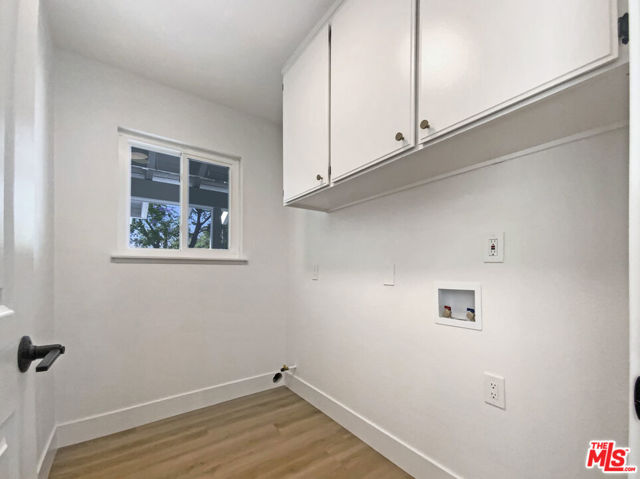 2230 La Crosse Circle, Claremont CA: https://media.crmls.org/mediaz/66a7ec43-86ca-48cf-a074-a283f3a01582.jpg