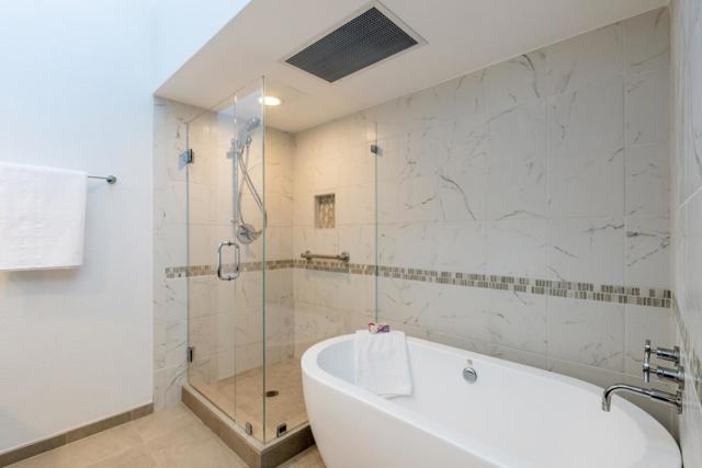 28002 Oakshire Drive, Carmel CA: https://media.crmls.org/mediaz/66a82208-7899-40f0-88c1-900e6ef8fb27.jpg