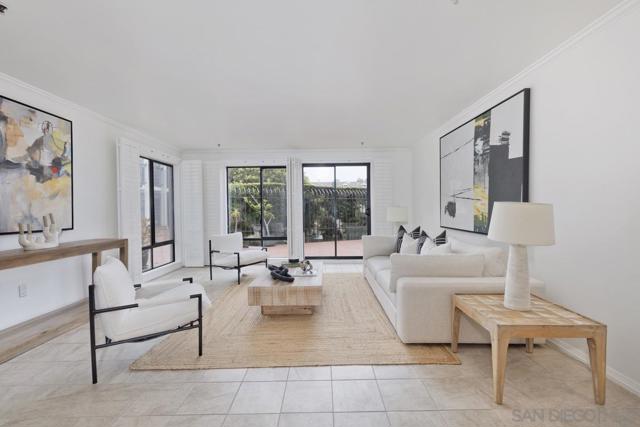 8263 Camino Del Oro, La Jolla CA: https://media.crmls.org/mediaz/66a8ce7d-2c0f-4748-b686-06245ebb69bd.jpg