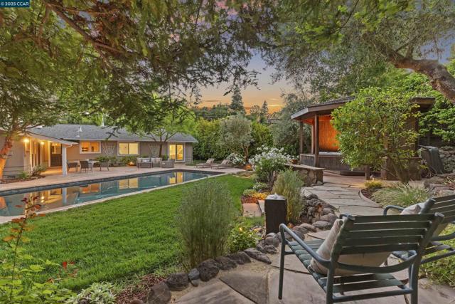 51 Ivy Dr, Orinda CA: https://media.crmls.org/mediaz/66a8fd16-85e7-458e-bf57-d2cfb8ba9ec1.jpg
