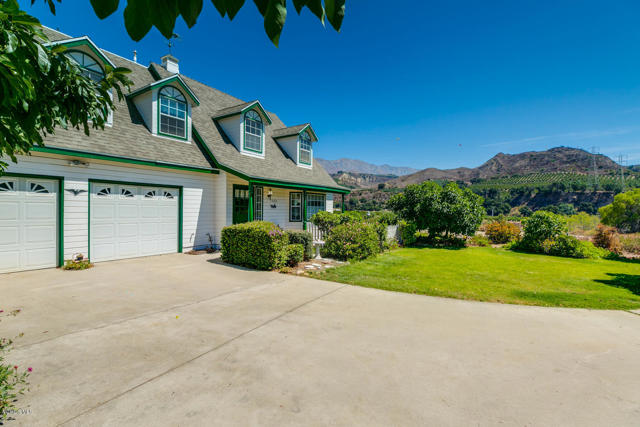 1480 Magnolia Drive, Santa Paula CA: https://media.crmls.org/mediaz/66a9e50b-e83e-4058-bdc4-b81ea90a820b.jpg