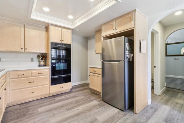 9704 Indian Creek Way, Escondido CA: https://media.crmls.org/mediaz/66aa3981-cf2c-44de-93f3-d3481c14eda1.jpg