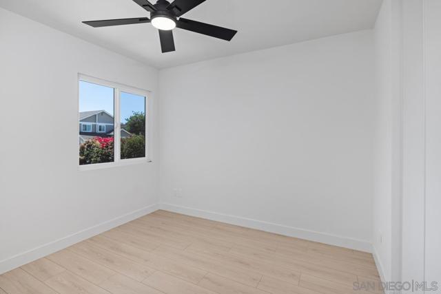 5868 Kings View Ct, San Diego CA: https://media.crmls.org/mediaz/66aa4e17-01a0-4c11-9f0b-5b8ce8c66113.jpg