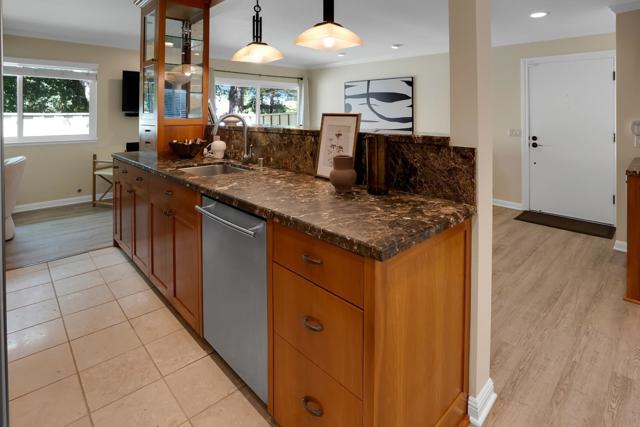 1070 Mercedes Avenue, Los Altos CA: https://media.crmls.org/mediaz/66aab73c-ba71-4672-b46d-02ae177b7114.jpg