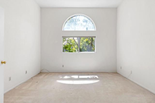 210 Commons Lane, Foster City CA: https://media.crmls.org/mediaz/66aad8e5-2ee5-4889-9629-852bcac1177e.jpg