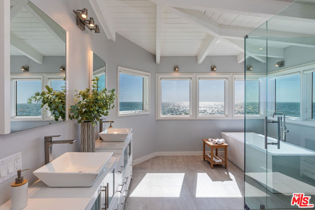 1448 Nathan Lane, Ventura CA: https://media.crmls.org/mediaz/66ab109a-42ea-4ed4-8fa3-5ef881360a24.jpg