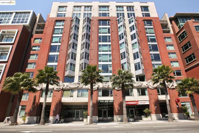 170 King St, San Francisco CA: https://media.crmls.org/mediaz/66ab5867-dfe5-43f1-a1e3-ba75d80b18ad.jpg