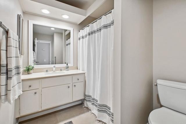 12434 Meandro Rd, San Diego CA: https://media.crmls.org/mediaz/66ac9417-e3e7-4721-a49f-de2c58b8b97c.jpg