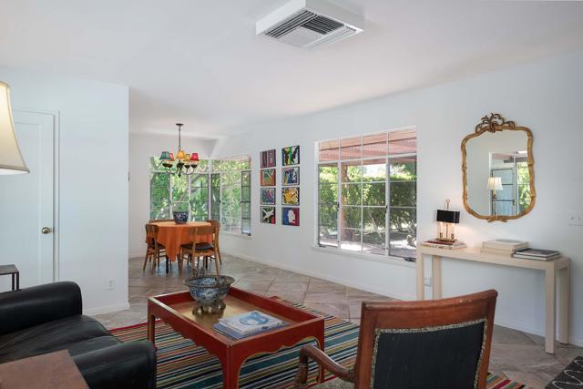 438 E Avenida Hokona, Palm Springs CA: https://media.crmls.org/mediaz/66ad0345-9a85-4655-8a98-917e6d30ef96.jpg