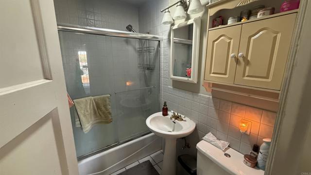 Detail Gallery Image 18 of 38 For 1905 El Dora St, Lemon Grove,  CA 91945 - 3 Beds | 2 Baths