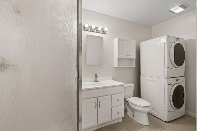 332 Camino Al Lago, Menlo Park CA: https://media.crmls.org/mediaz/66ae60f4-7e9b-4a98-b220-3f0949af8543.jpg