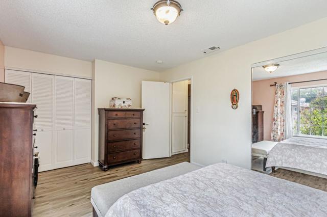 5465 Don Edmondo Court, San Jose CA: https://media.crmls.org/mediaz/66aec15d-cb76-4c46-bc8d-da78c319d6ec.jpg