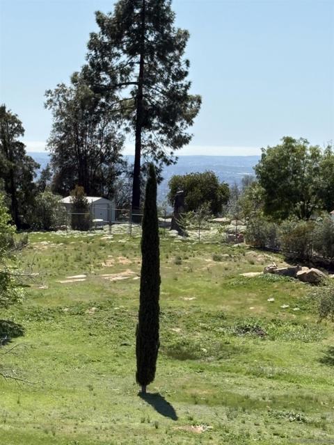 6702 Rainbow Hts. Rd.,  CA: https://media.crmls.org/mediaz/66af5373-6101-4564-bbd3-9df1cce38572.jpg