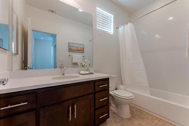 1091 S Shields Avenue, Mountain House CA: https://media.crmls.org/mediaz/66afaba3-779d-4c79-a28a-a97aedfab058.jpg