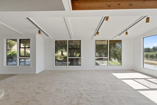 804 Comstock Road, Hollister CA: https://media.crmls.org/mediaz/66afc8c7-c9a5-4de1-8b49-9bf3f6b3ce5d.jpg