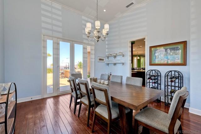 15068 Creek Hills Rd, El Cajon CA: https://media.crmls.org/mediaz/66b0ae48-481f-4e08-8754-ad9fec53dce7.jpg