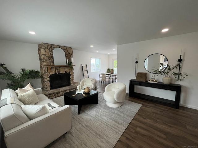 118 W 8Th Ave, Escondido CA: https://media.crmls.org/mediaz/66b0eca7-e063-4ade-aa5d-2055ff6b6246.jpg