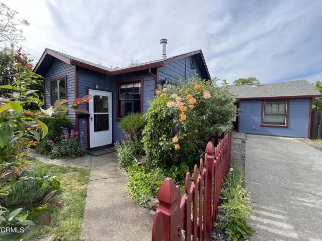 458 E San Francisco Avenue, Willits CA: https://media.crmls.org/mediaz/66b104fa-fbc7-4a68-b23c-ad9da0500b74.jpg
