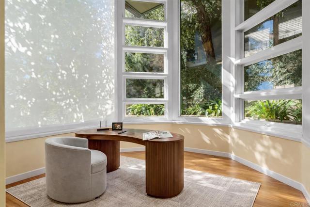 Detail Gallery Image 7 of 17 For 13027 via Latina, Del Mar,  CA 92014 - 4 Beds | 3 Baths