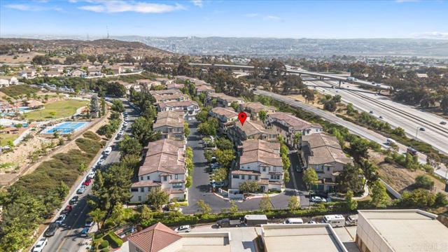 1463 Paseo Aurora, San Diego CA: https://media.crmls.org/mediaz/66b2e32a-5895-4816-be48-1a3d34e0a990.jpg