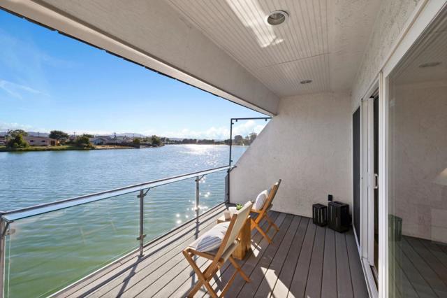 464 Fathom Drive, San Mateo CA: https://media.crmls.org/mediaz/66b3f505-6009-4d60-803d-5c9a23b0bbe8.jpg