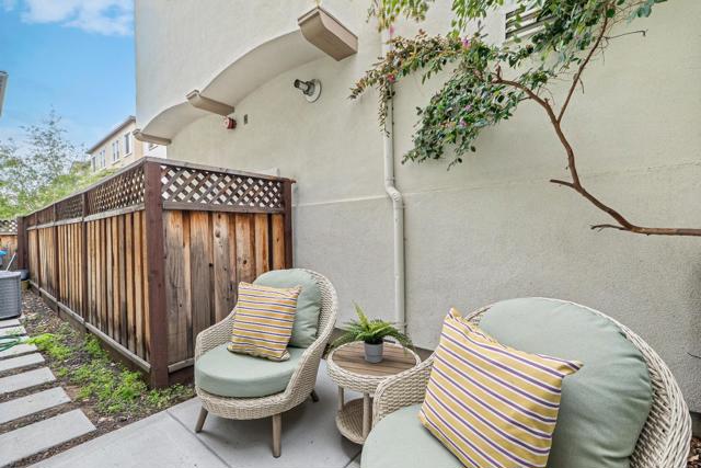 109 Avellino Way, Mountain View CA: https://media.crmls.org/mediaz/66b498a6-3a67-4307-a3b7-c3d16cfa28bc.jpg