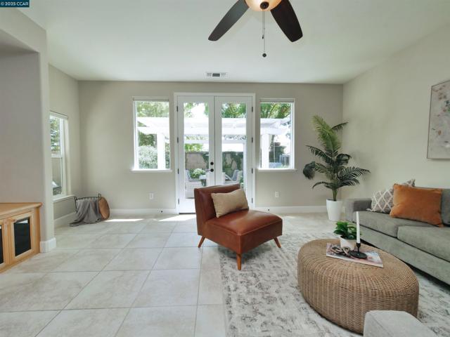 335 Suez Canal Lane, Sacramento CA: https://media.crmls.org/mediaz/66b4d6a8-6631-4ac6-89d6-e35b112e6387.jpg