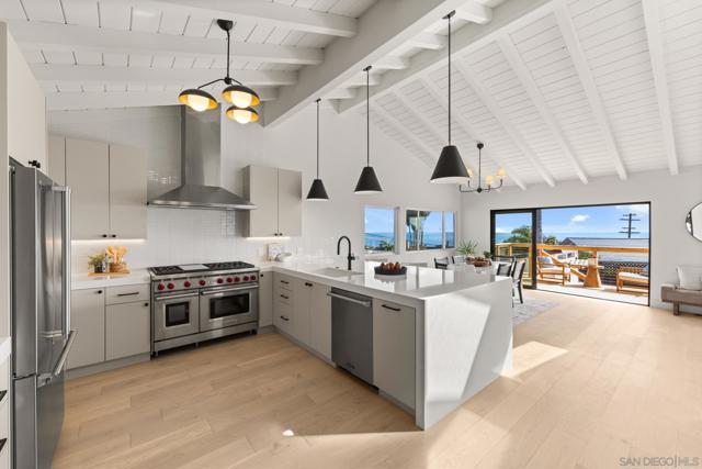 5632 Ladybird Lane, La Jolla CA: https://media.crmls.org/mediaz/66b51c88-86fa-4093-a34d-26f5391a304e.jpg